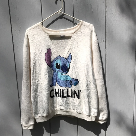 NWT Disney Stitch “Chillin” Plush Top - Picture 4 of 10